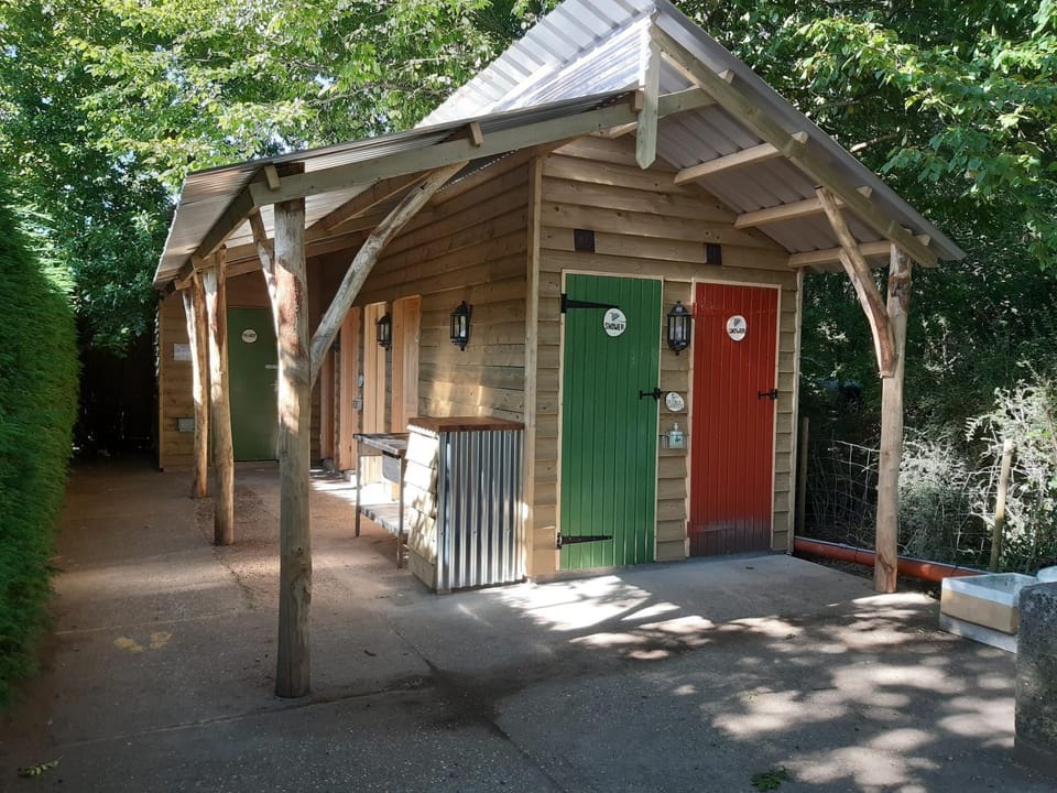 Dogwood Yurt Luxury tent in Rother District