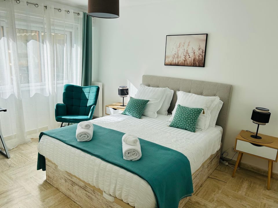 Appartement Spacieux au Port de Nice avec Clim et Parking Gratuit Apartment in Nice