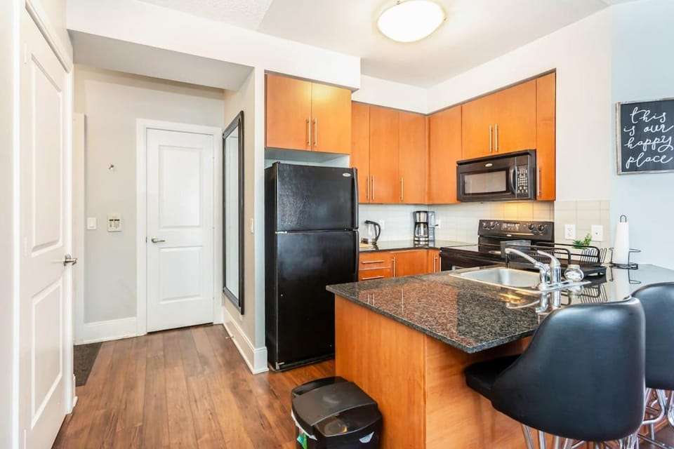Kitchen or kitchenette, Dining area, dishwasher, oven, stove, toaster