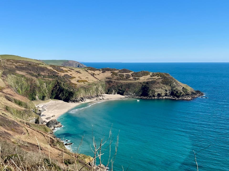 Nearby landmark, Spring, Day, Natural landscape, Beach, Sea view