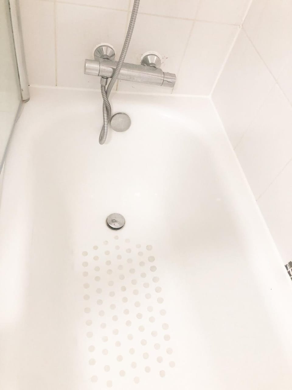 Harrow Comfort Retreat - Near Station Apartment in Harrow