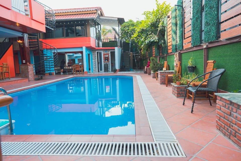Swimming pool