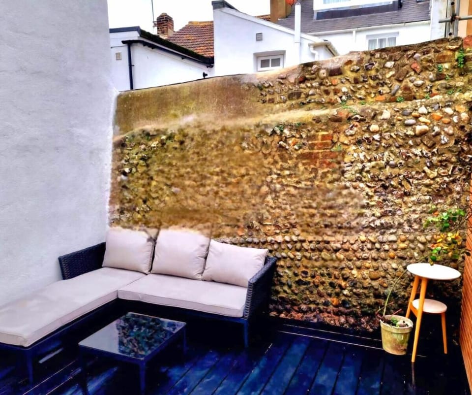 Brighton Cottage by the Sea House in Hove