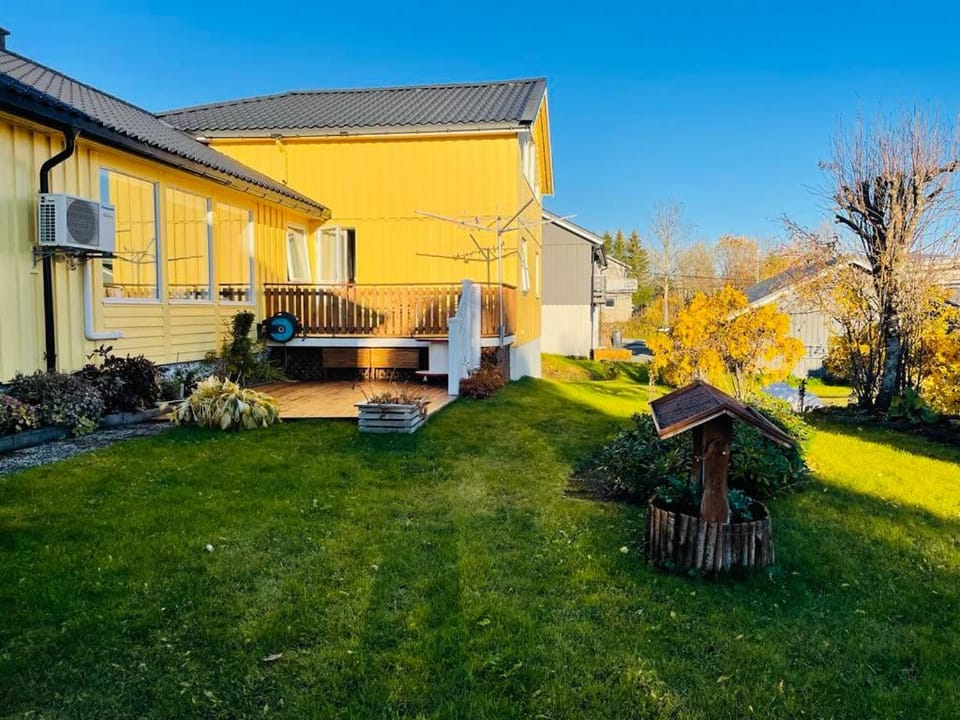 Stor enebolig sentralt på Senja Villa in Nordland, Norway