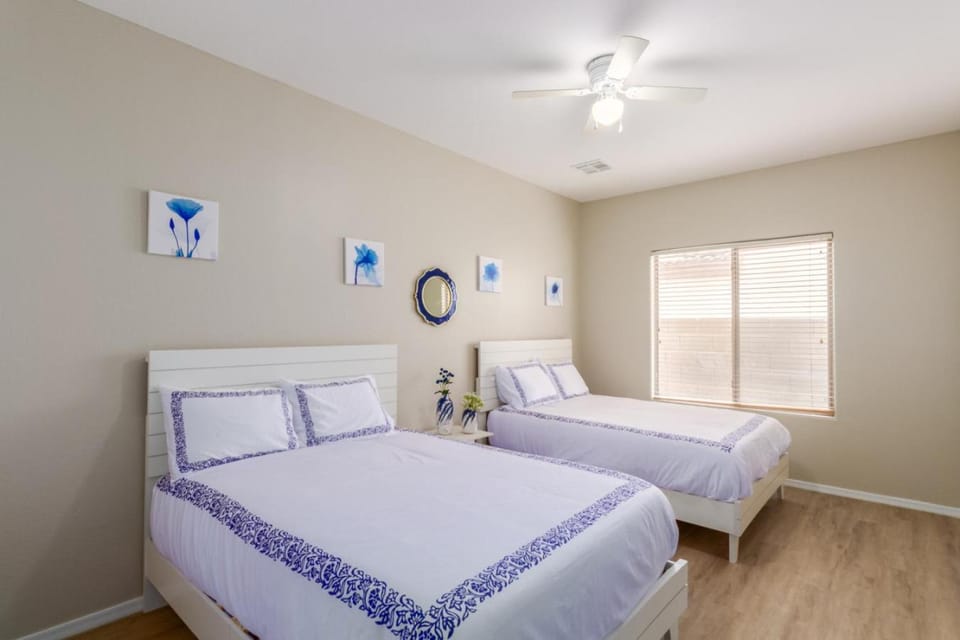 Sapphire Bliss Retreat Heated Pool BBQ By Relaxtay Villa in Casa Grande