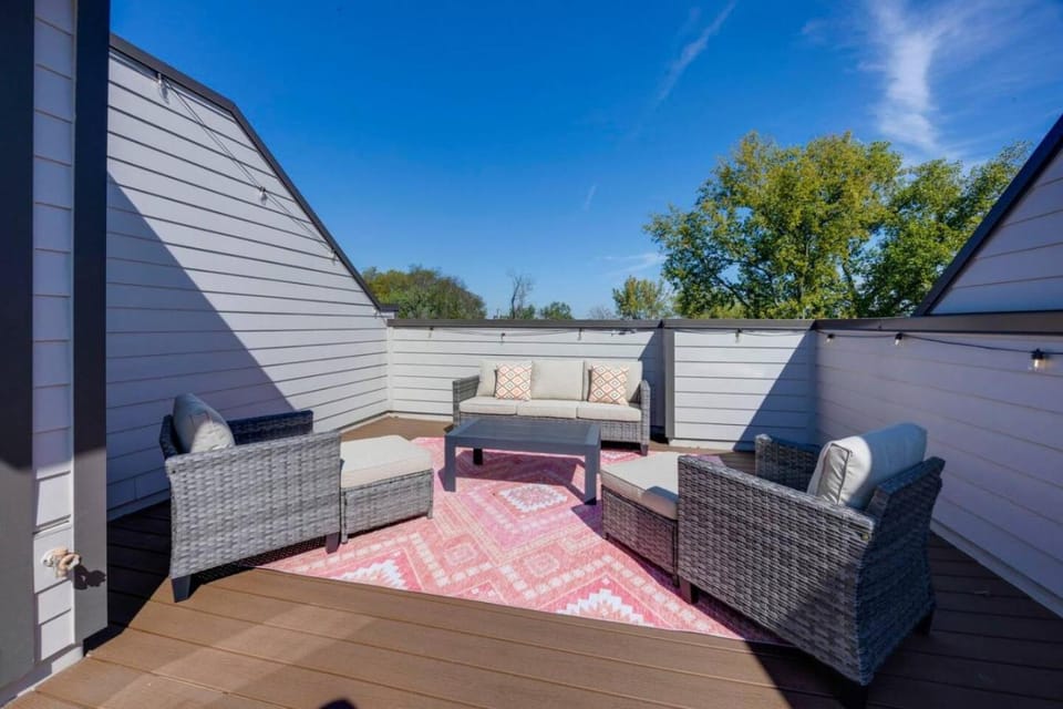 Music City Abode and Cowgirl Up Dual Townhomes House in Nashville