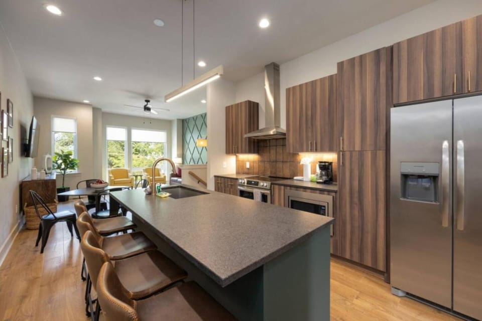 Tennessee Whiskey Townhome 4BD 4.5BTH House in Nashville