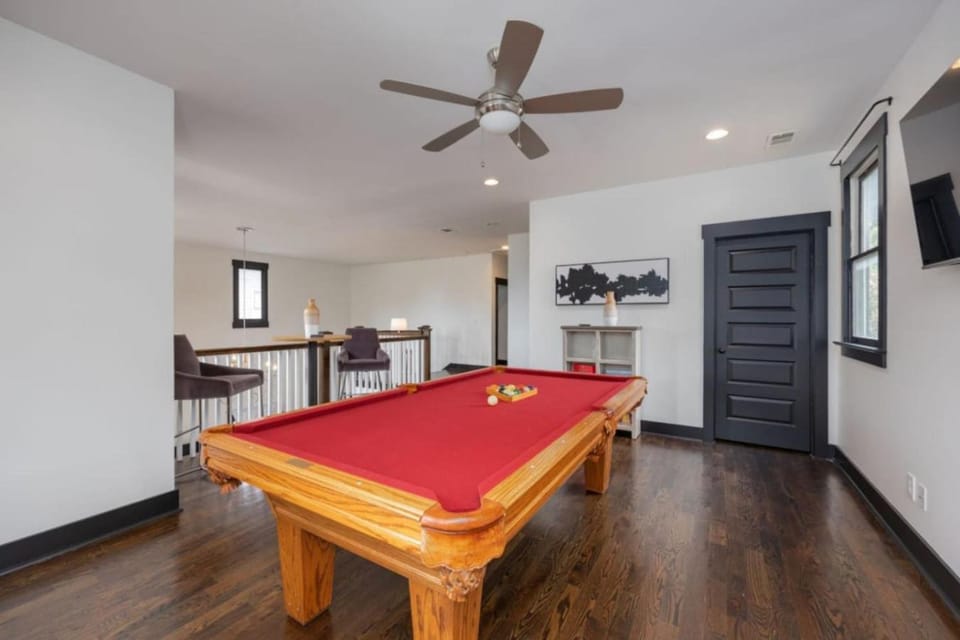 Tranquil East Nash Escape - Pool Table House in East Nashville