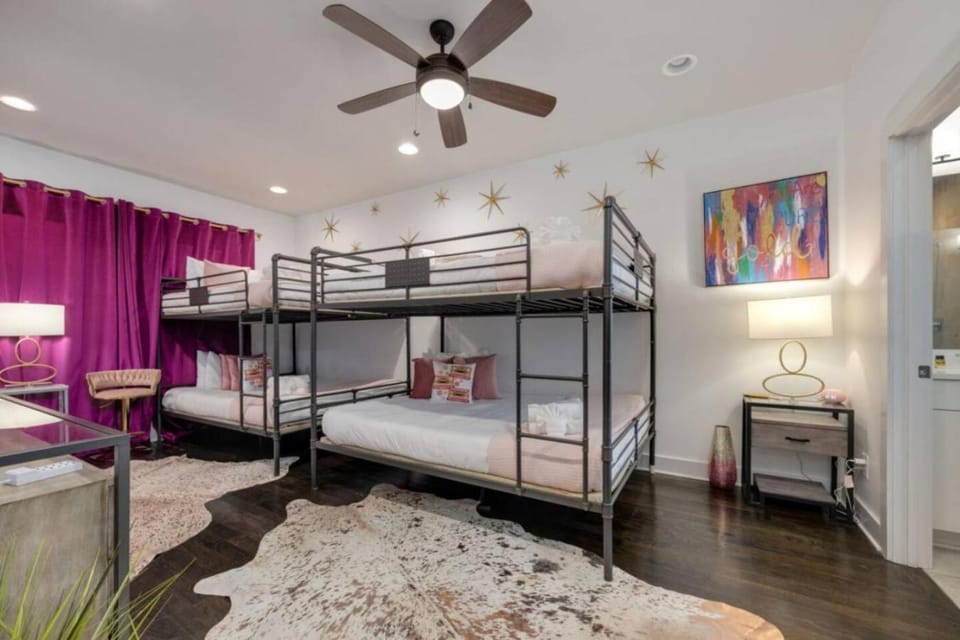 Nashvilla Townhome Gigantic Rooftop Pure Luxury House in Nashville