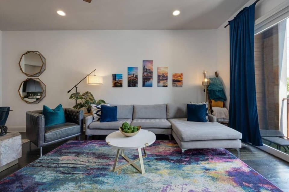 Nashvilla Townhome Gigantic Rooftop Pure Luxury House in Nashville