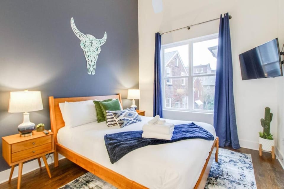 Stylish Luxury Private Rooftop Space Hillsboro House in Nashville