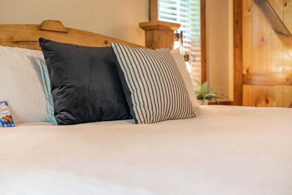 Mountain Crest Cabin- Summer Getaway With A Beautiful View Cabin in Buffalo River