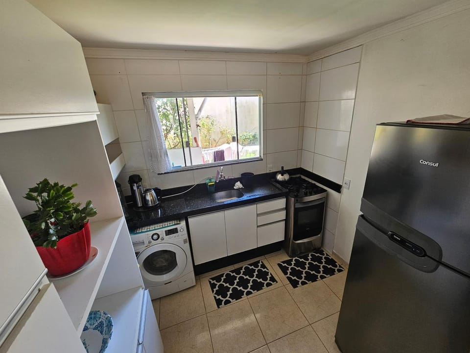 Kitchen or kitchenette, Communal kitchen, stove, washing machine, dryer