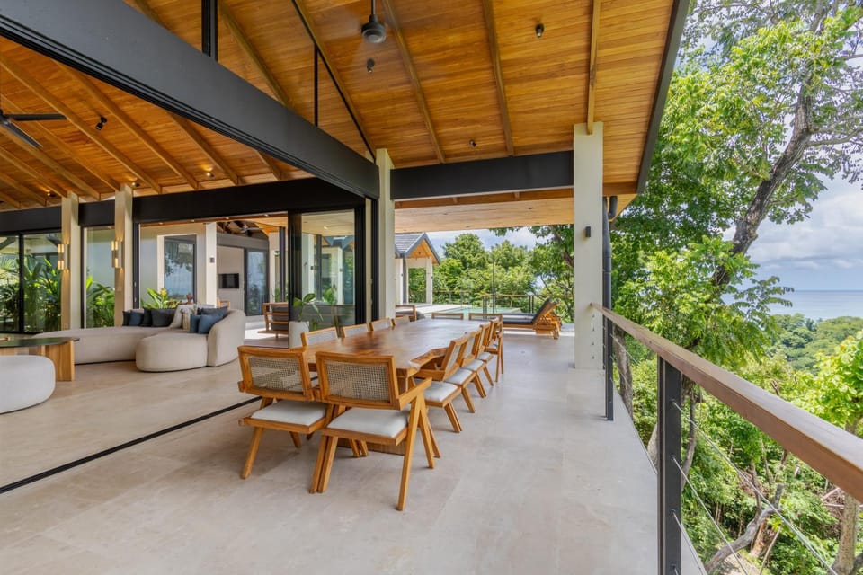 Bahía Oceanview suites Malpais Santa Teresa Nature lodge in Cobano