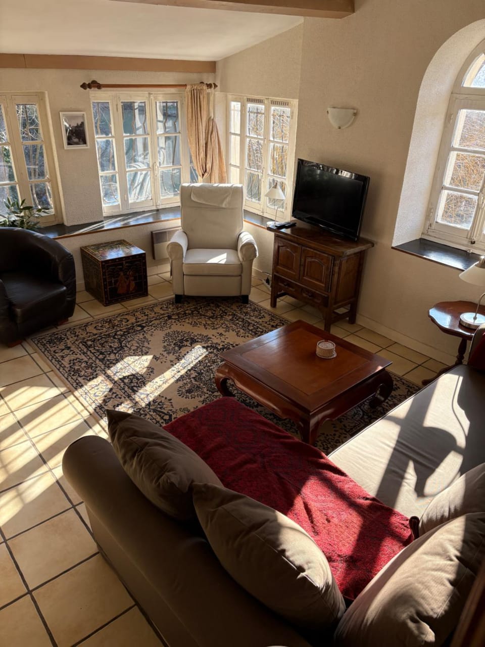 TV and multimedia, Living room, Seating area