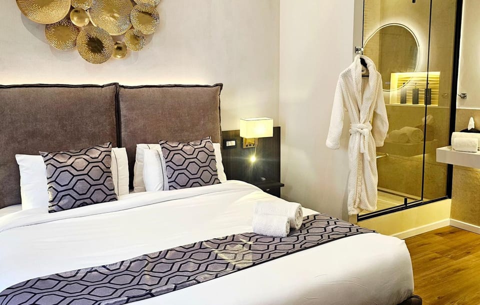 Bed, Photo of the whole room, Bedroom, wardrobe
