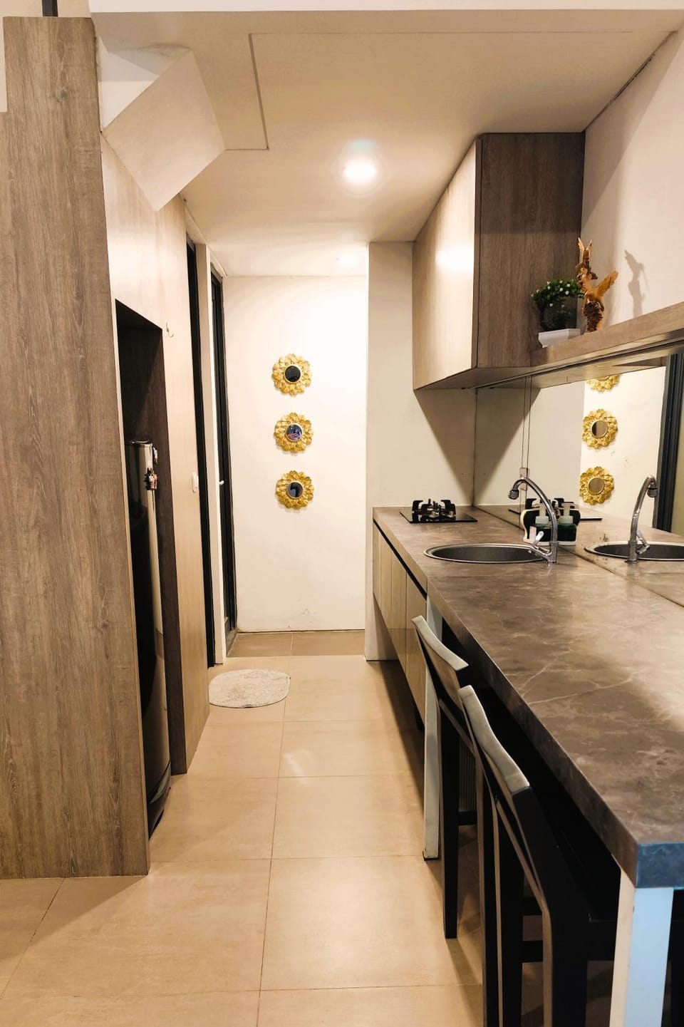Kitchen or kitchenette