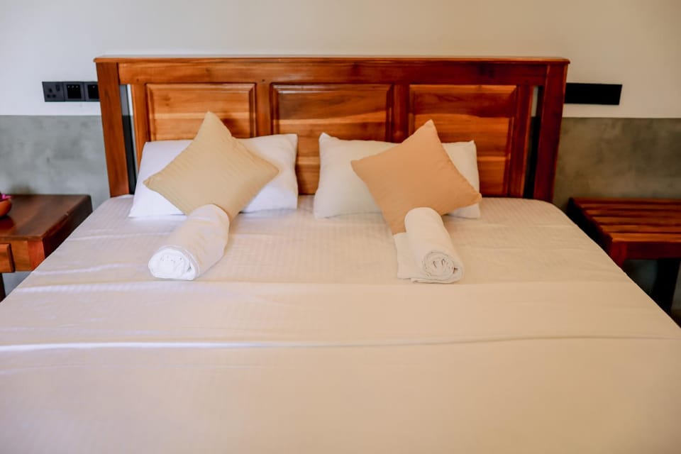 Sea Breeze Place Hiriketiya Bed and Breakfast in Southern Province
