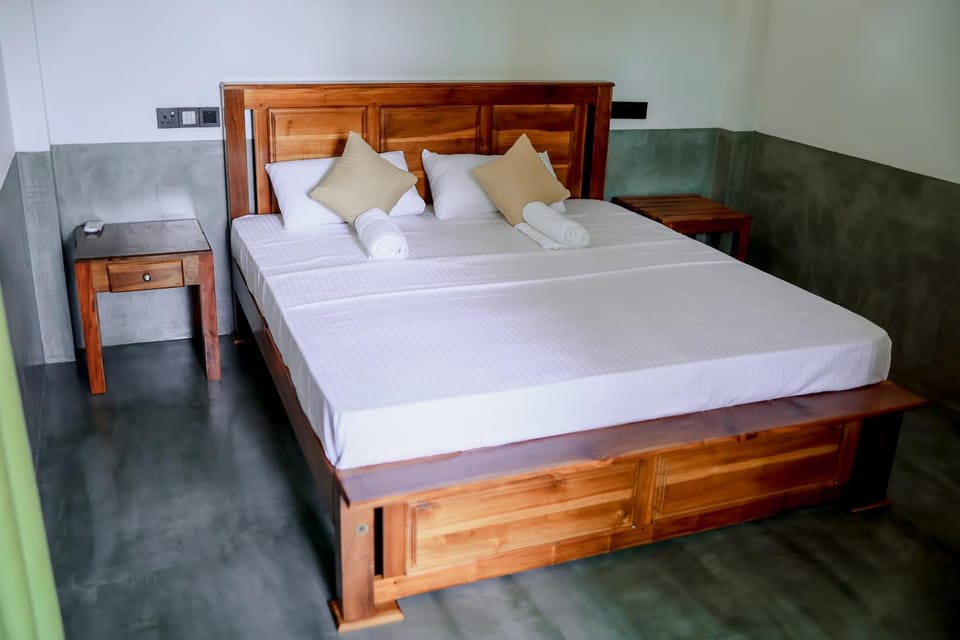Sea Breeze Place Hiriketiya Bed and Breakfast in Southern Province