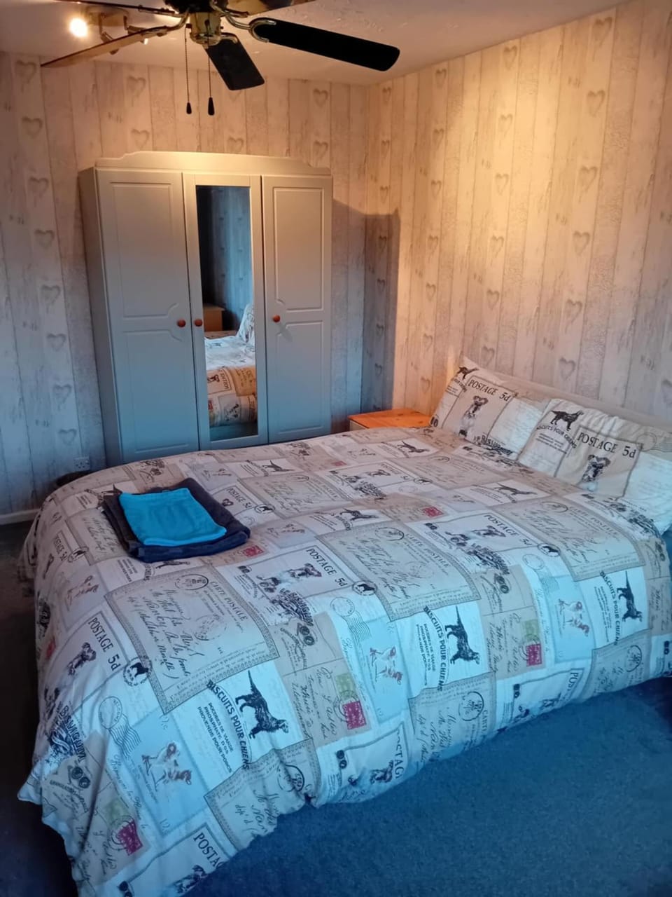 Family room Vacation rental in Poole