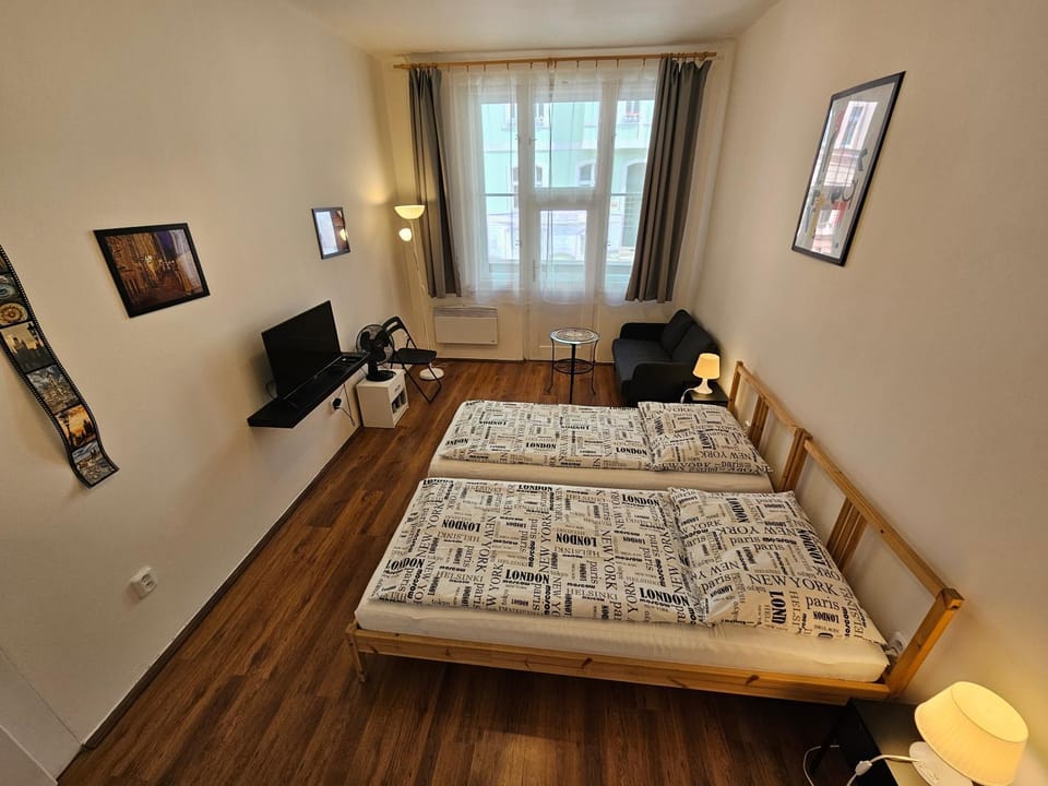 Living room, Bedroom