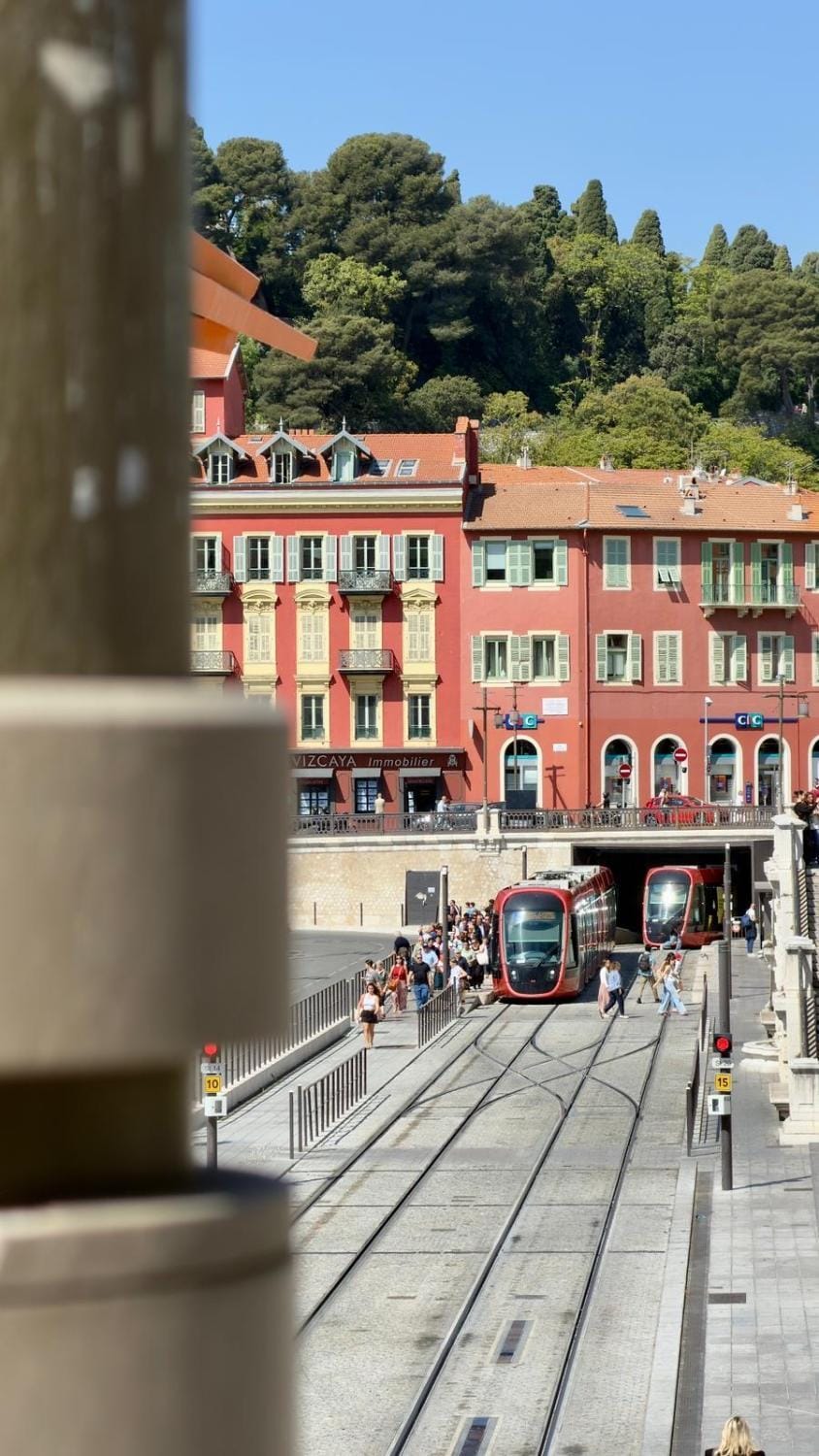 Port of Nice - Scooters Included Apartment in Nice