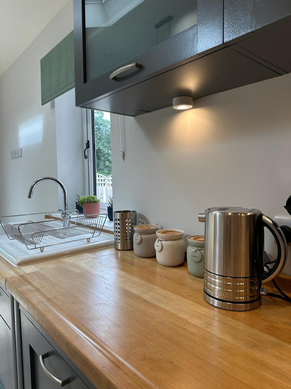 Coffee/tea facilities, Kitchen or kitchenette