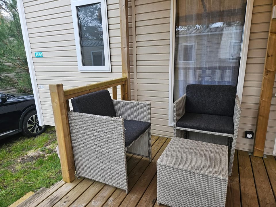 Mobilhome neuf 2025 ombragé Lege Cap ferret Campground/ 
RV Resort in Lege-Cap-Ferret