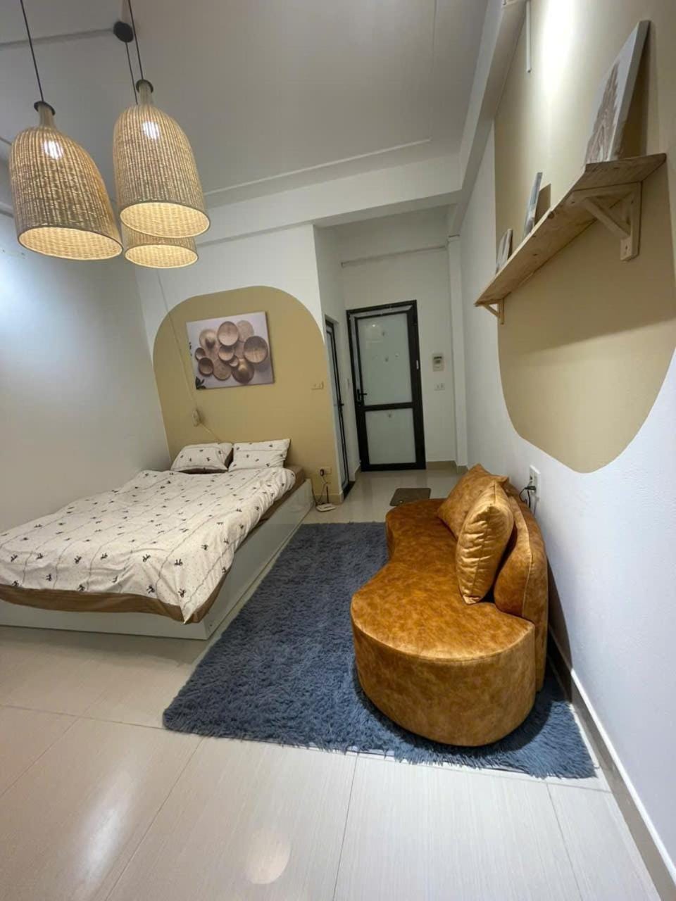 Photo of the whole room
