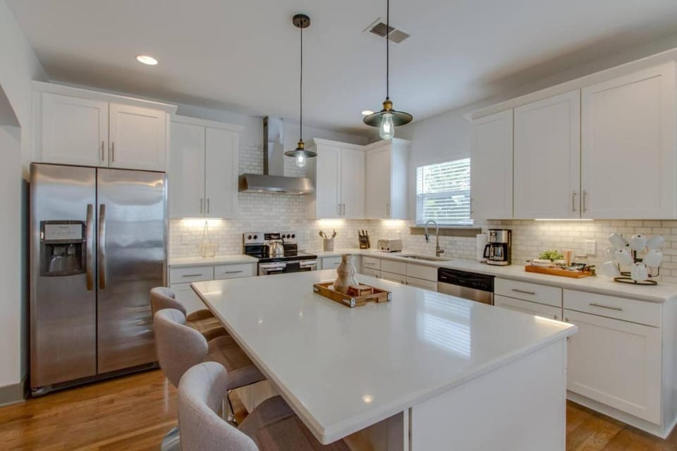 Beautiful Luxury Downtown Home Private Roofdeck House in Nashville