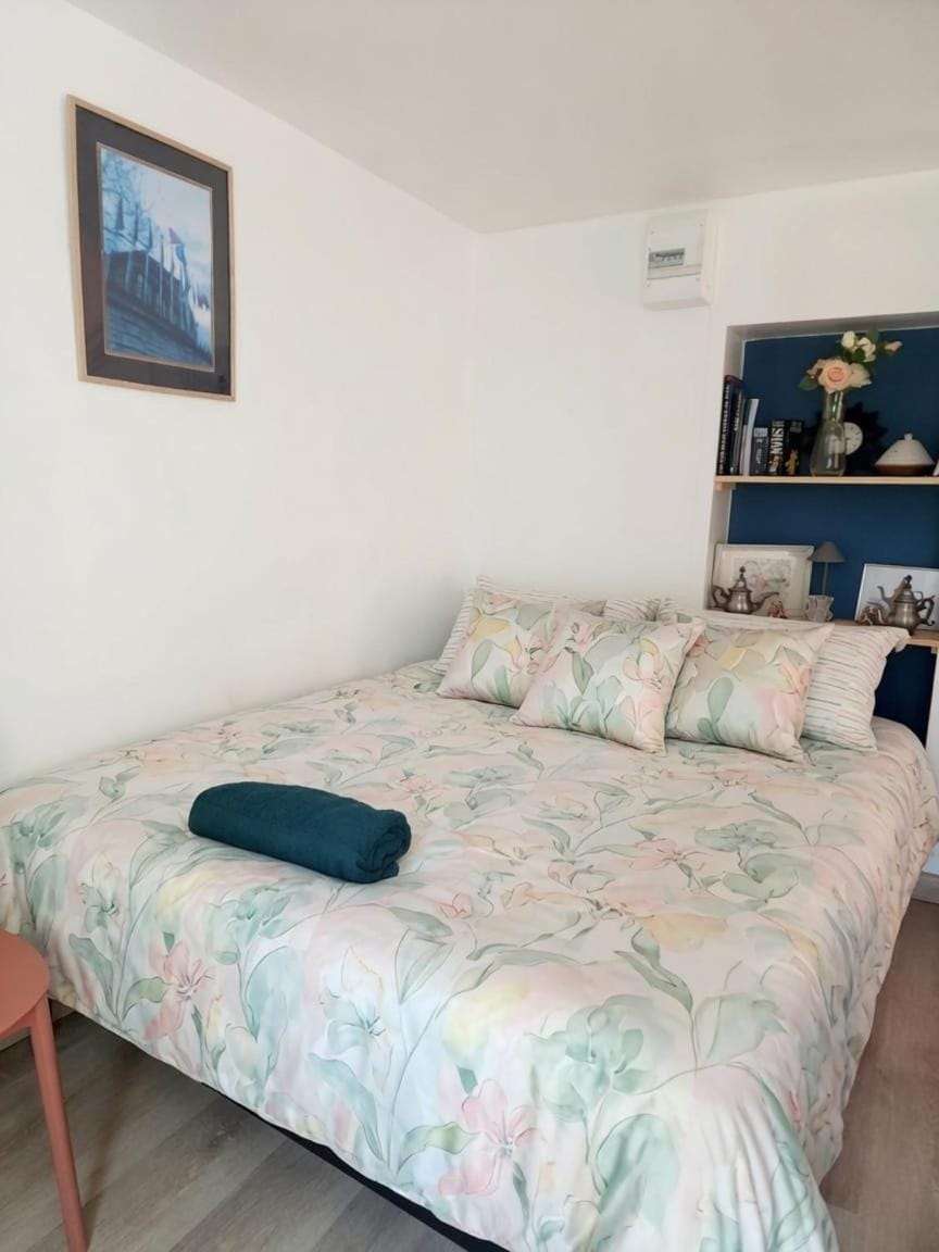 Le Nid, petit studio cosy et central Apartment in Besançon