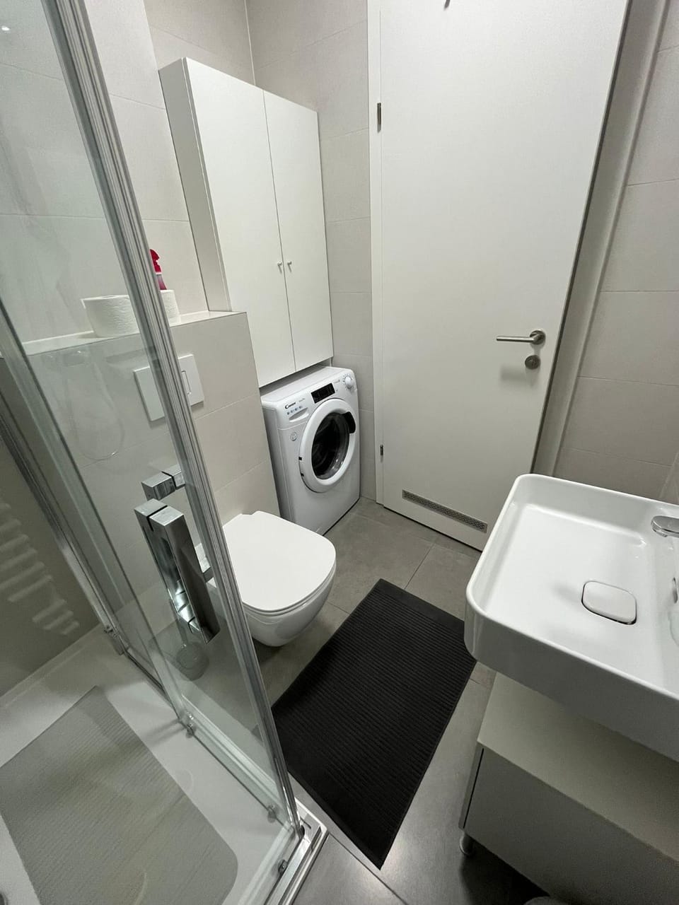 Shower, Toilet, Bathroom, washing machine
