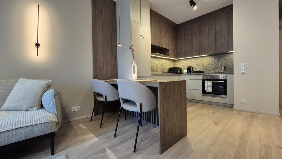Luxurious Almond Apartment, self check-in 24h, free parking, air-conditioning Apartment in Poznan