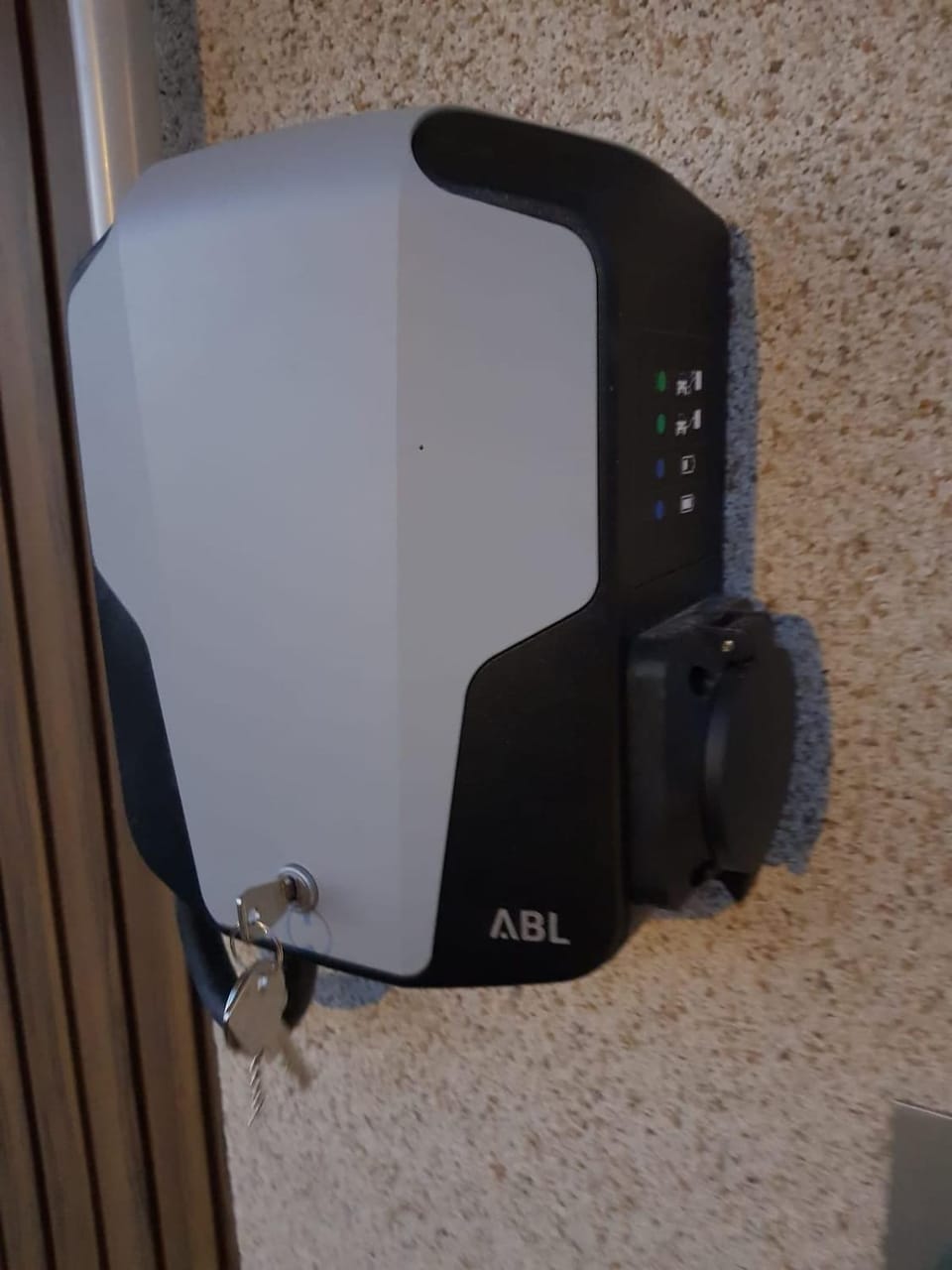 Wohlfühlwohnung Sonnenterrasse E Auto Ladestation Apartment in Baden-Württemberg
