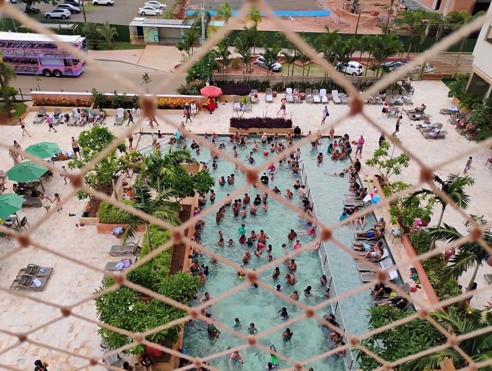 Hot Beach suítes Resort in Olímpia