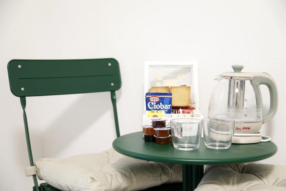 Coffee/tea facilities