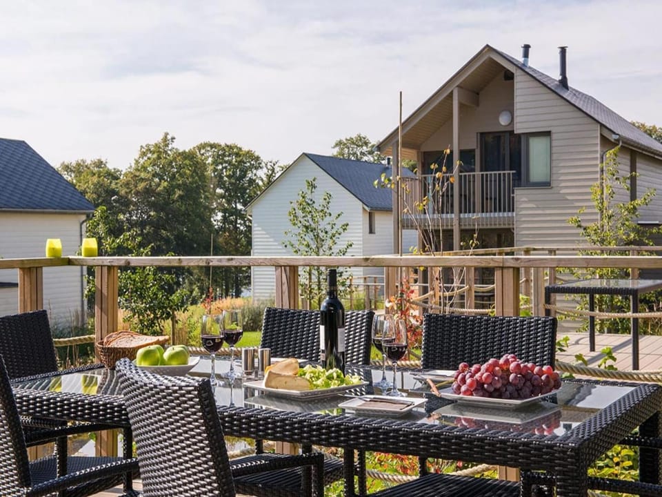 Property building, Balcony/Terrace