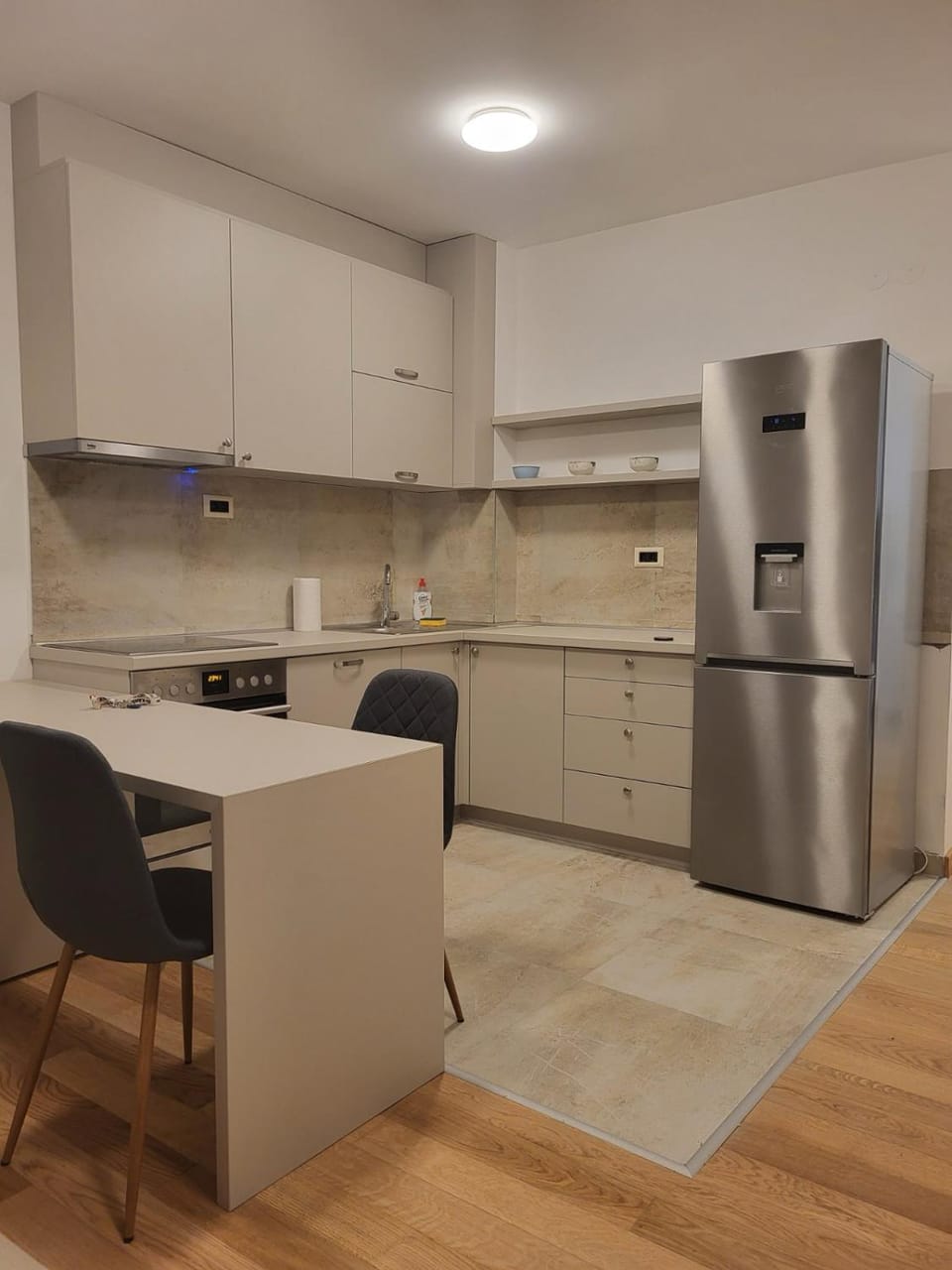 Coffee/tea facilities, Kitchen or kitchenette, dishwasher, oven