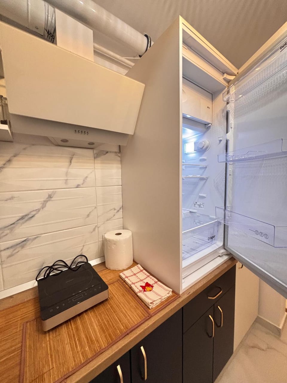 Kitchen or kitchenette, stove