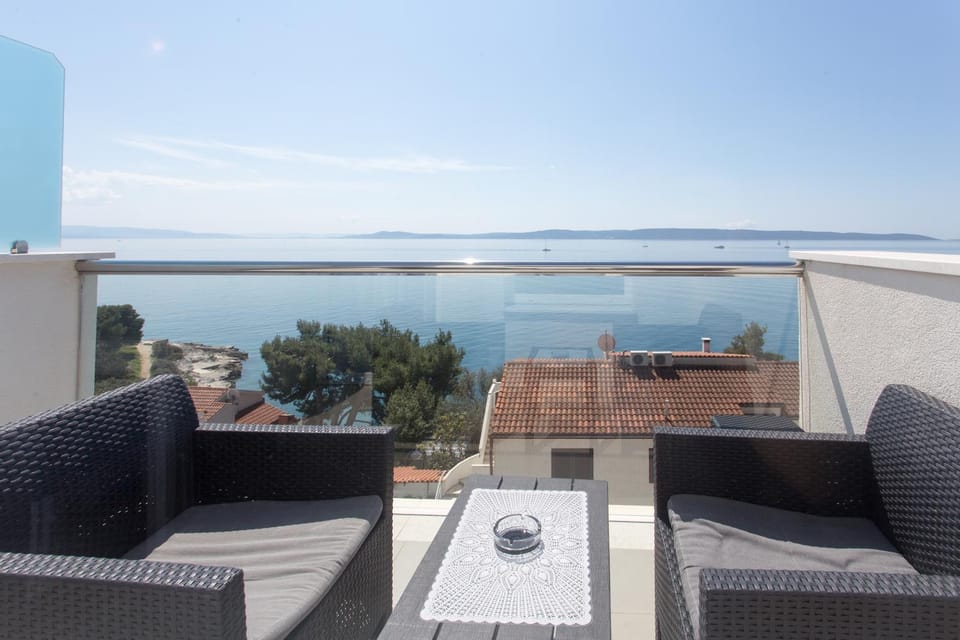 Day, Natural landscape, View (from property/room), Balcony/Terrace, Seating area, Sea view