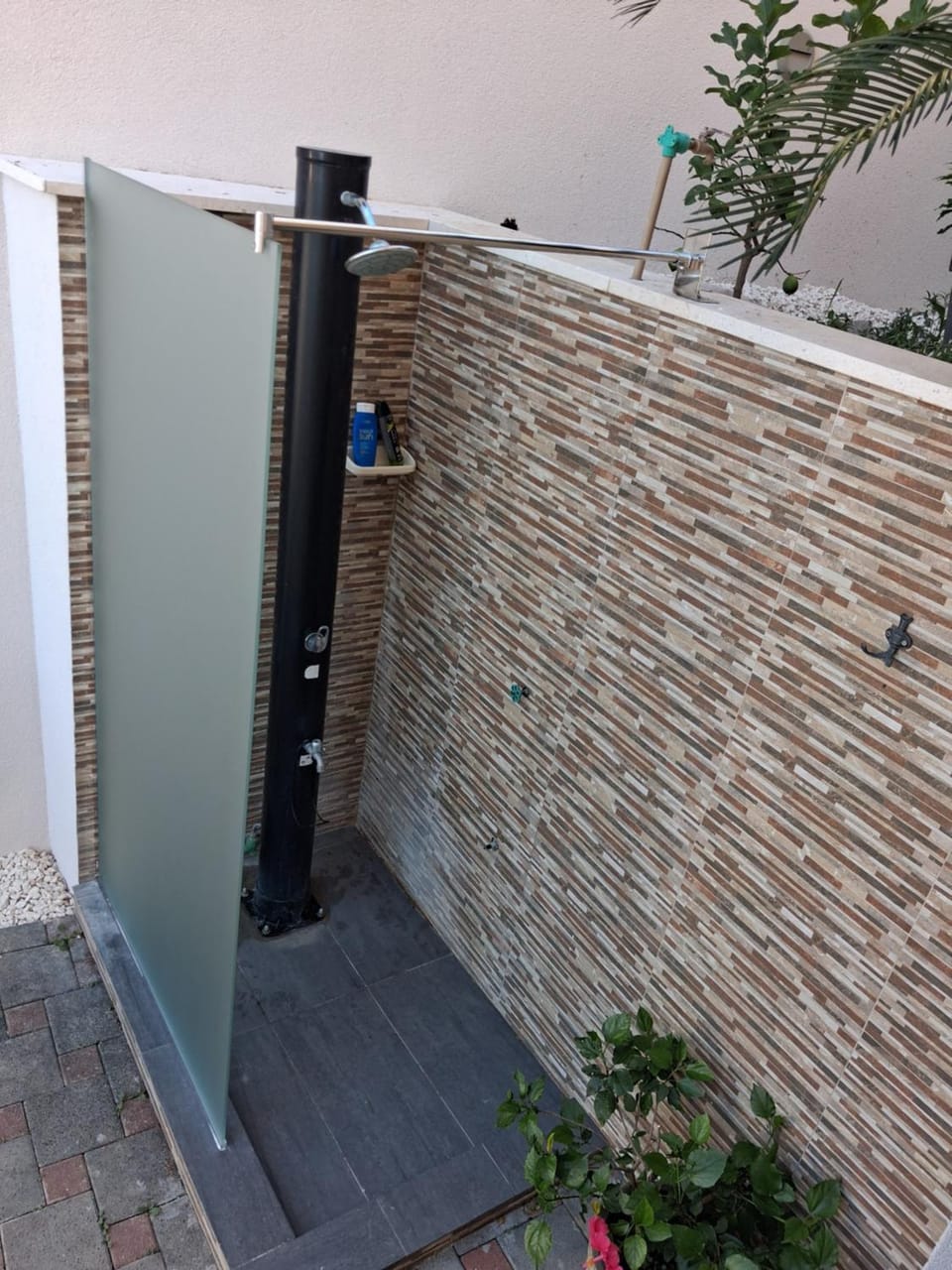 Neighbourhood, BBQ facilities