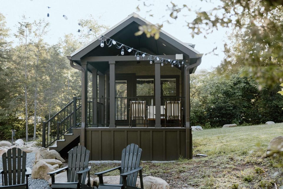 Tiny Home Firepit BBQ Fishing Willow Cabin Cabin in Pittman Center