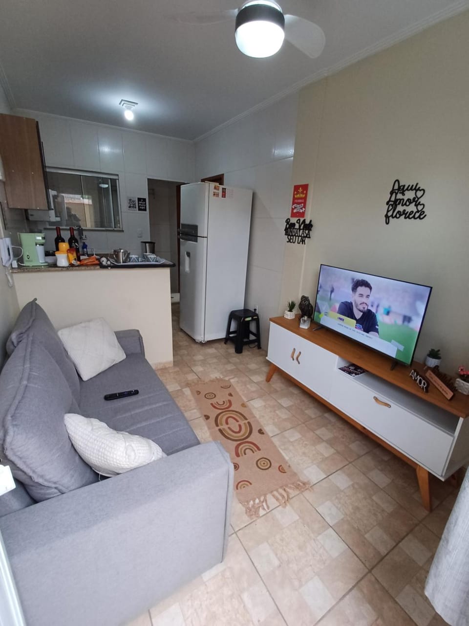 Casa linda e confortável na Penha RJ Próximo ao Ciaa Marinha Cefan Advec Casa do Marinheiro Lespan e Aeroporto internacional Apartment in Rio de Janeiro