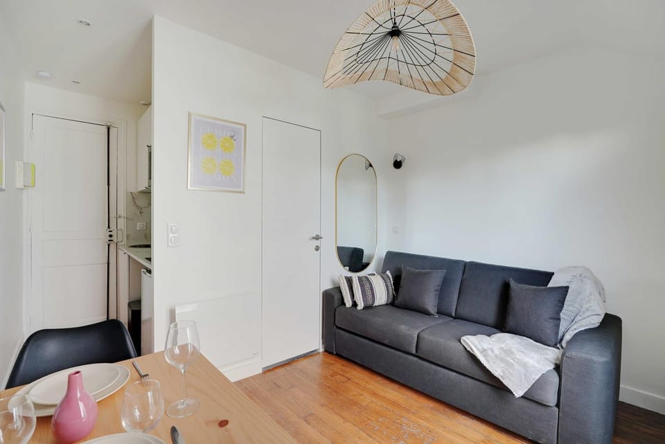 Living room, Seating area, Dining area, wardrobe