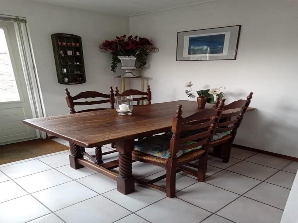 Property building, Dining area