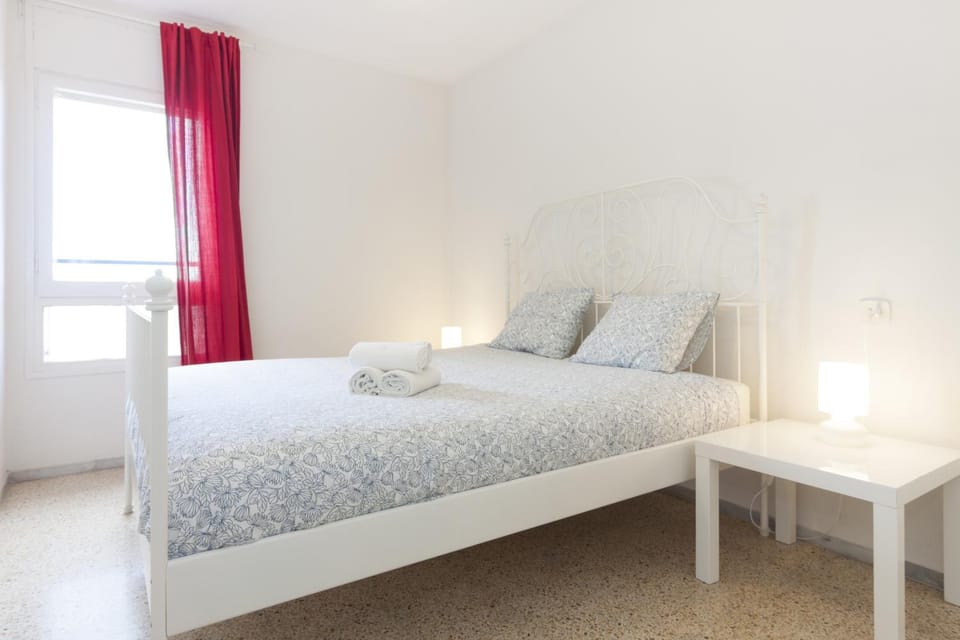 Day, Photo of the whole room