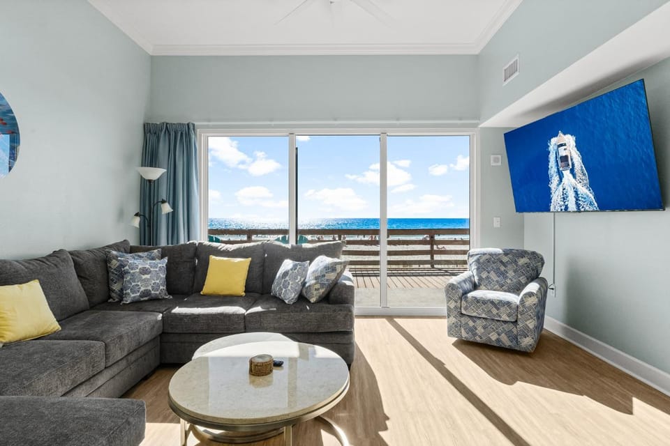 Tidewater Resort! Ground Floor! Free Beach Chairs! by Dolce Vita Getaways PCB Apartment in Panama City Beach