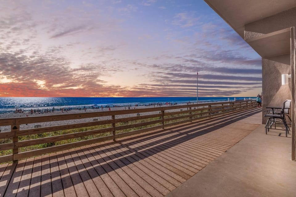 Tidewater Resort! Ground Floor! Free Beach Chairs! by Dolce Vita Getaways PCB Apartment in Panama City Beach