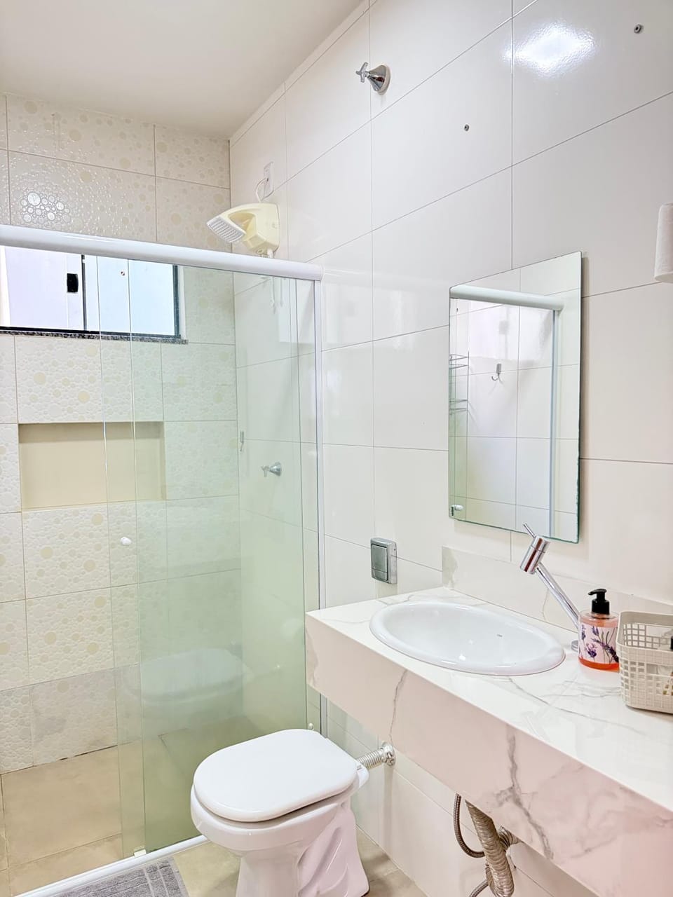 Shower, Bathroom, towels