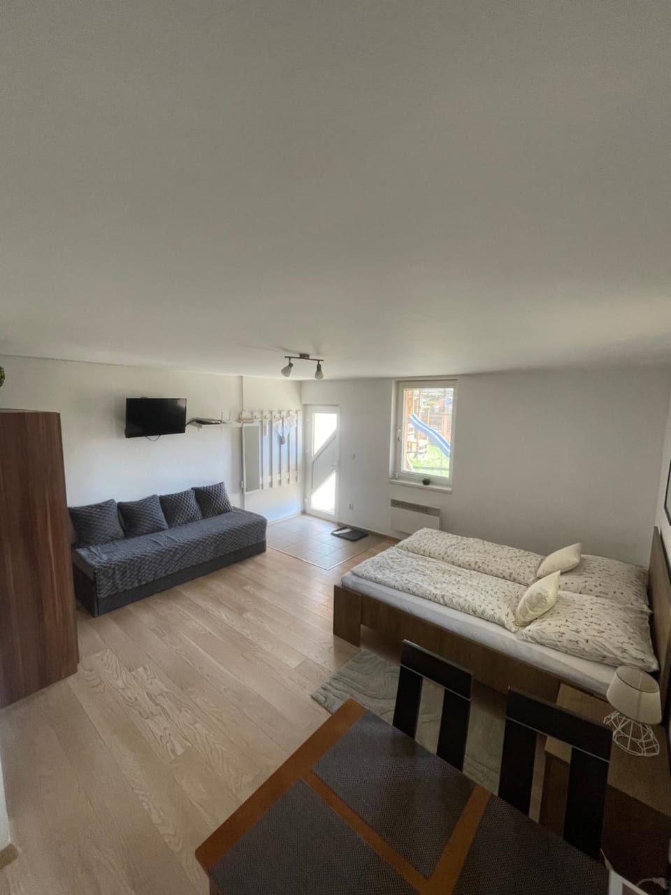 Photo of the whole room